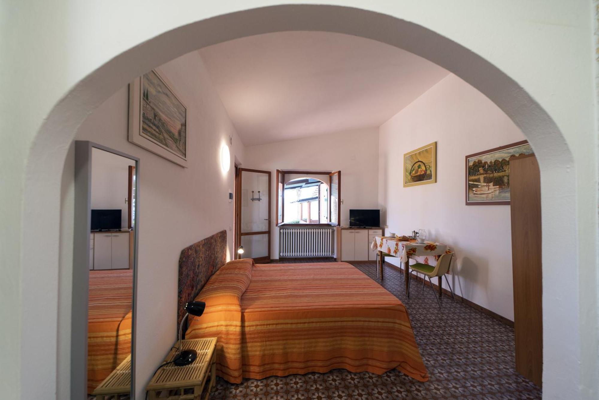 Gavila'S Residenza Turistico Alberghiera Порт-Аццурро Экстерьер фото