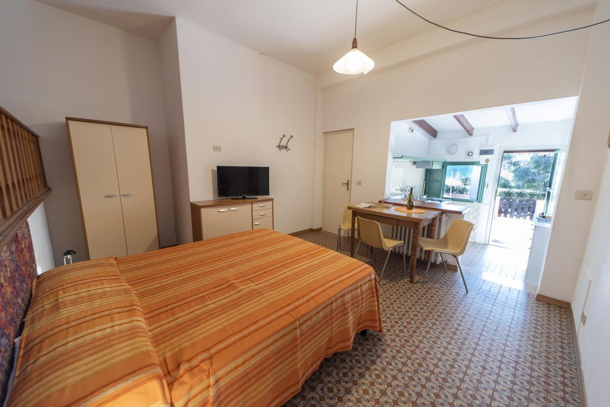 Gavila'S Residenza Turistico Alberghiera Порт-Аццурро Экстерьер фото