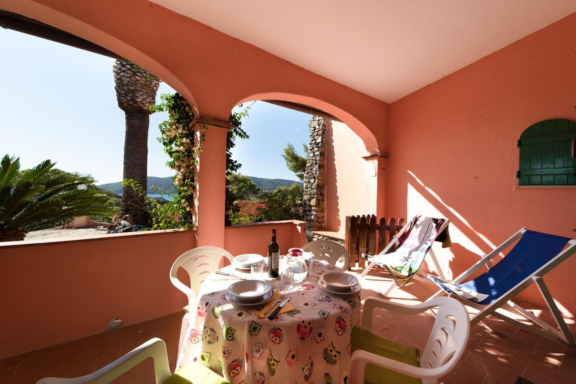 Gavila'S Residenza Turistico Alberghiera Порт-Аццурро Экстерьер фото